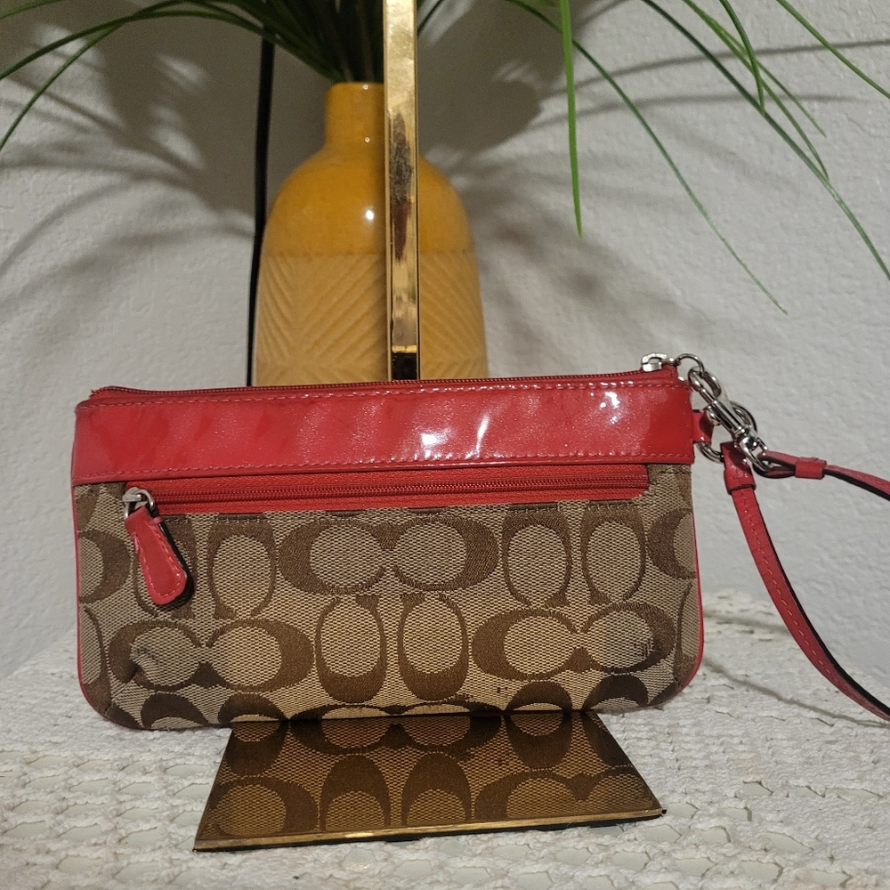 Coach Signature Logo Brown Tan Red Pattern Leather Trim Wristlet Wallet Purse - Picture 3 of 8